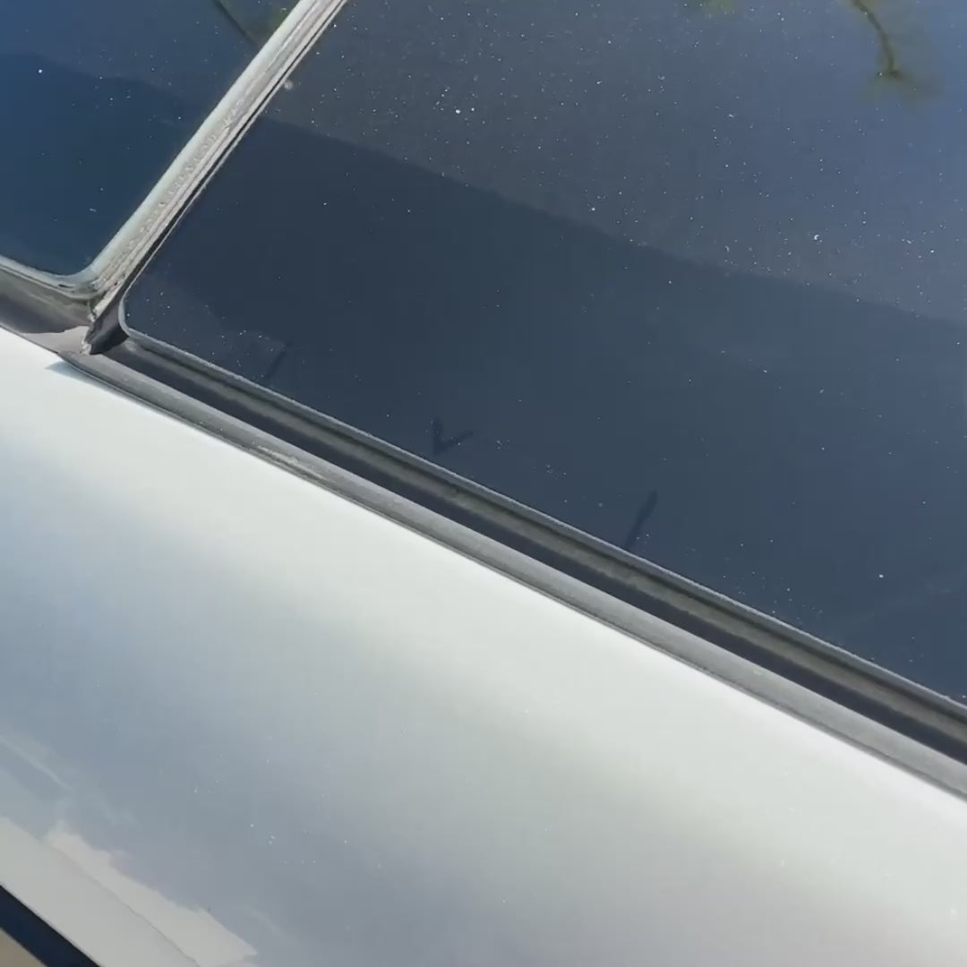 Lockable Cross Bar for Tesla Model 3/Y